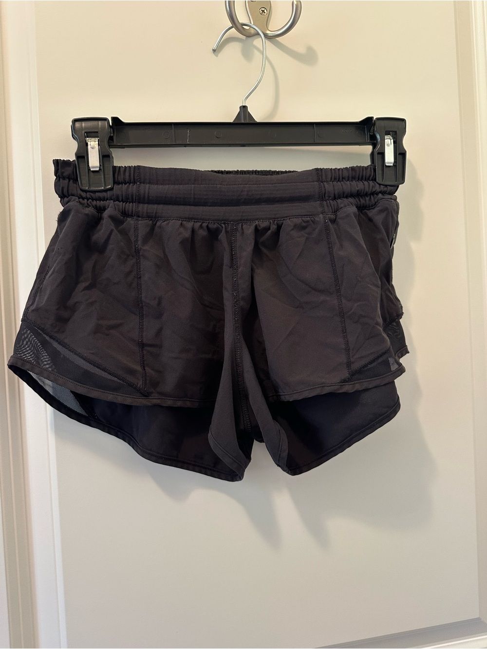 Lululemon Hotty hot shorts 2.5